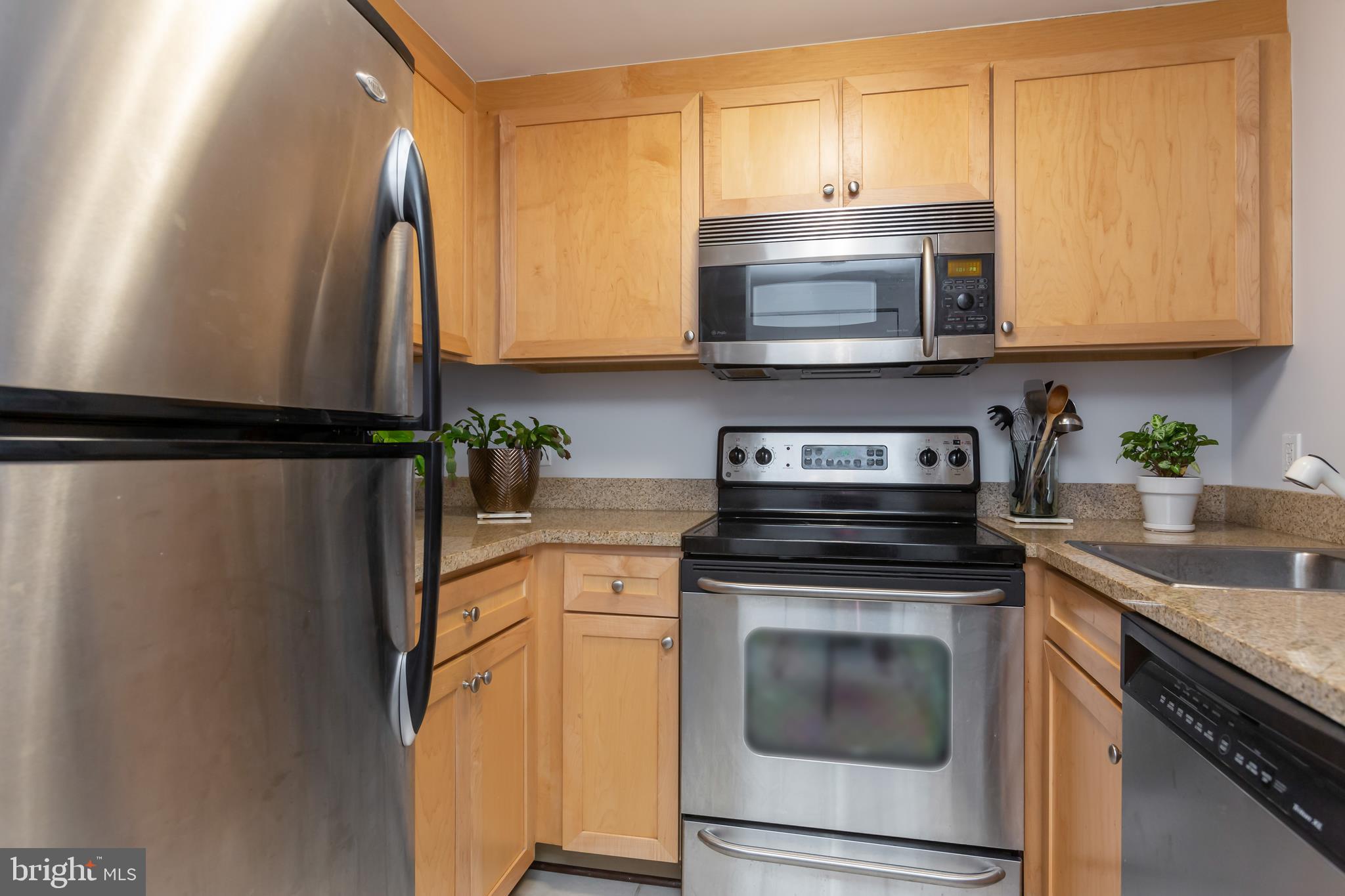 1150 K Street Northwest, Unit 706 Washington, DC 20005 - Photo 10 of 15 Kitchen
