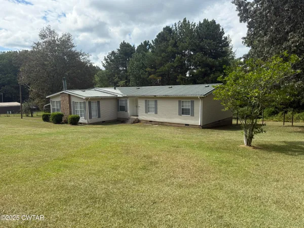 $189,000 | 501 Post Office Road, Michie, TN 38357