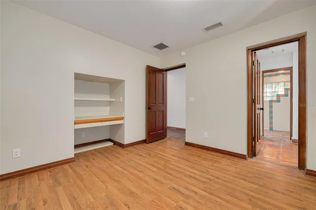 $9,950 | 201 Blanca Avenue, Tampa, FL 33606