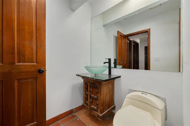 $9,950 | 201 Blanca Avenue, Tampa, FL 33606