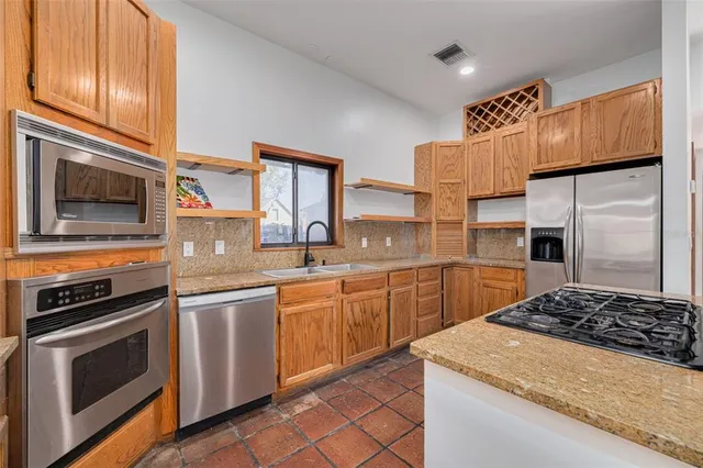 $9,950 | 201 Blanca Avenue, Tampa, FL 33606