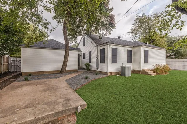 $5,250 | 5848 Kenwood Avenue, Dallas, TX 75206