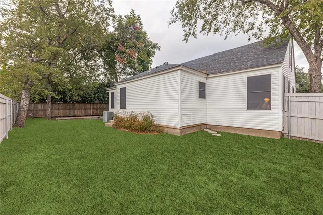 $5,250 | 5848 Kenwood Avenue, Dallas, TX 75206