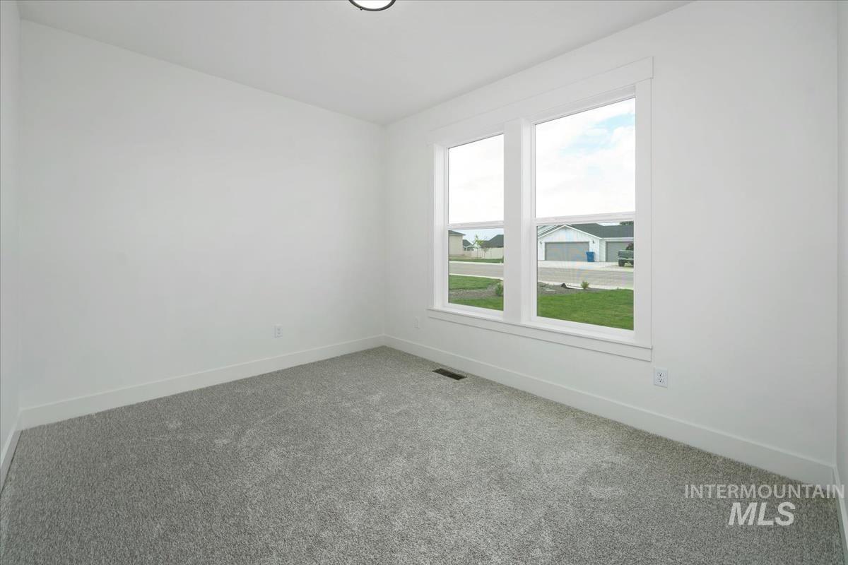 1128 Velvet Loop Wilder, ID 83676 - Photo 20 of 34