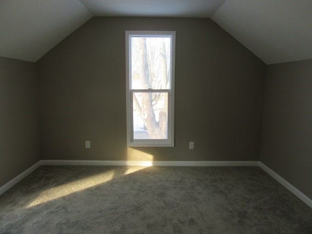 1233 Maple Row Elkhart, IN 46514 - Photo 10 of 10 Gallery Image 10