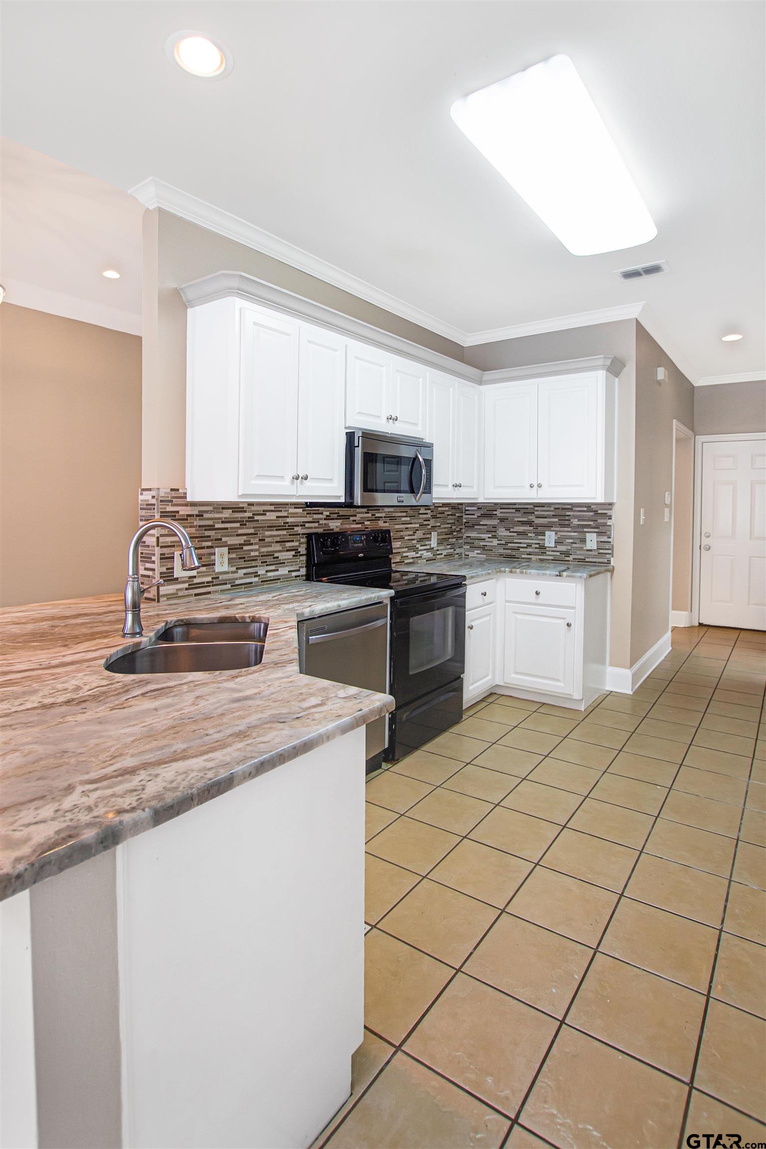 812 Rugby Lane Whitehouse, TX 75791 - Photo 11 of 40