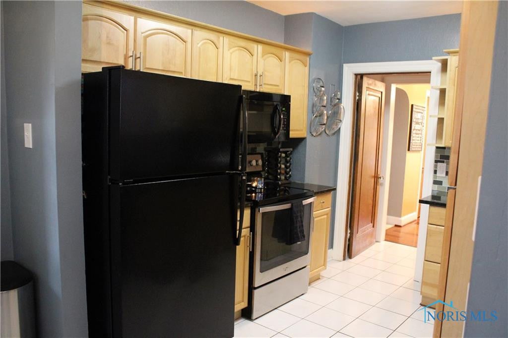 3649 Grantley Road Toledo, OH 43613 - Photo 10 of 32 Gallery Image 10