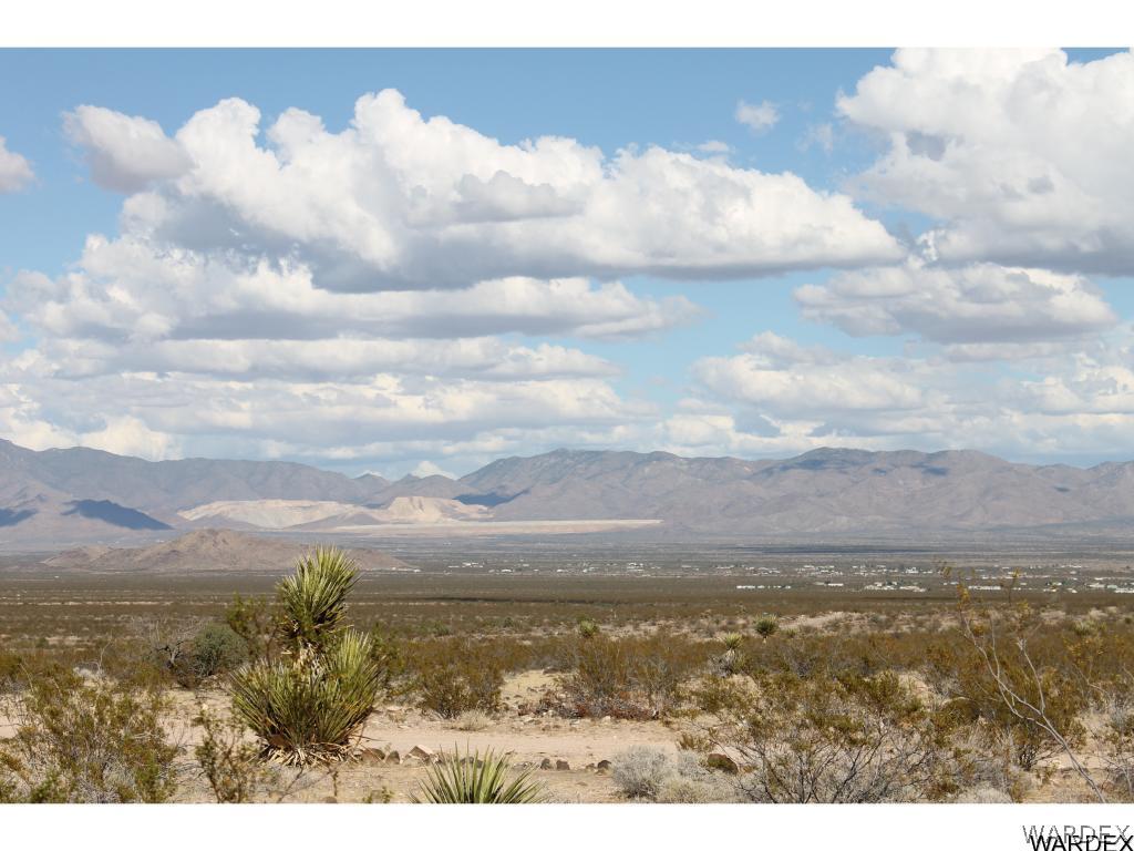 4455 Bridgeport Road Golden Valley, AZ 86413 - Photo 26 of 30 Looking out East from the home