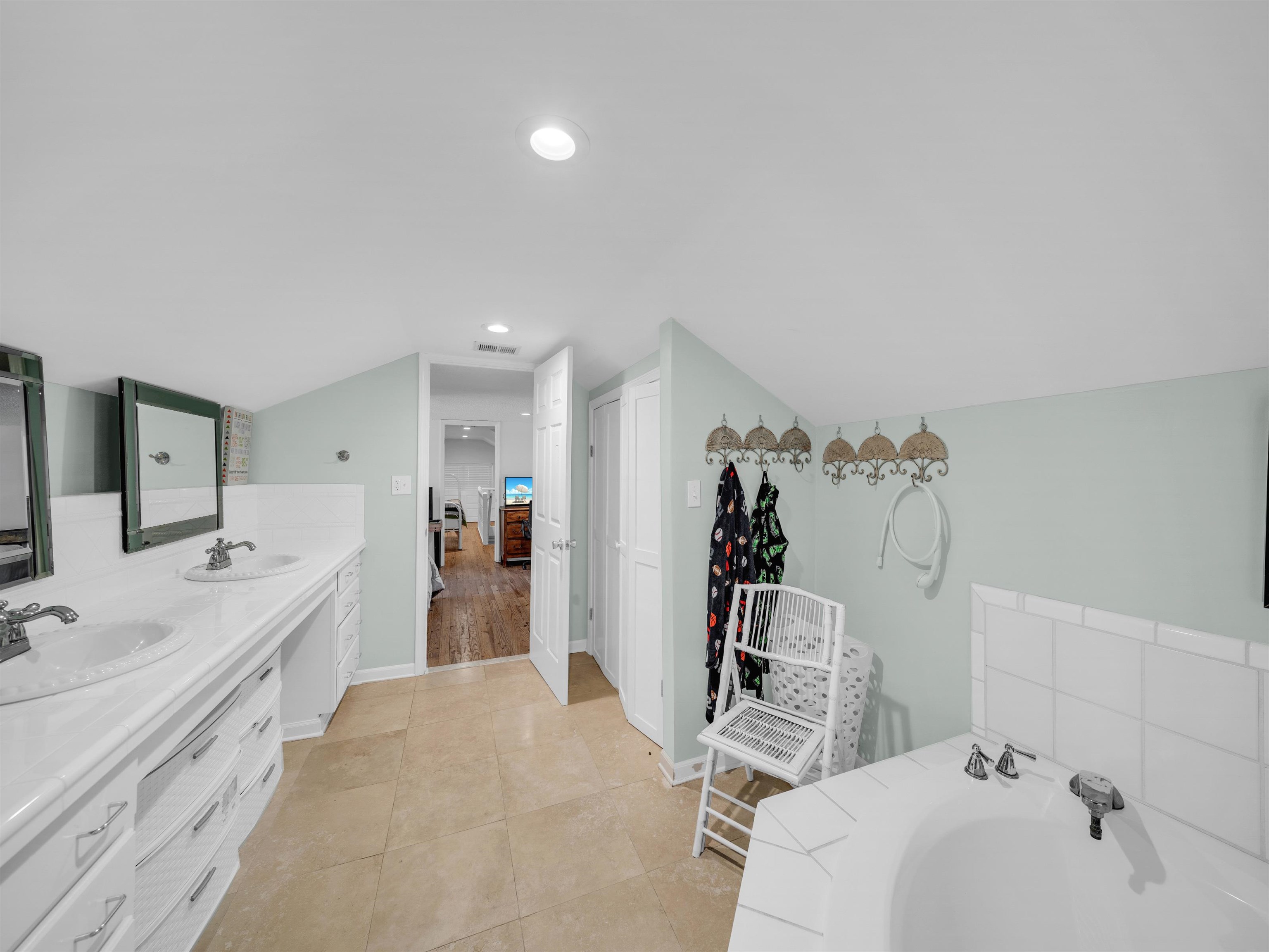 5410 Florida Avenue Orange Beach, AL 36561 - Photo 27 of 45 Bathroom
