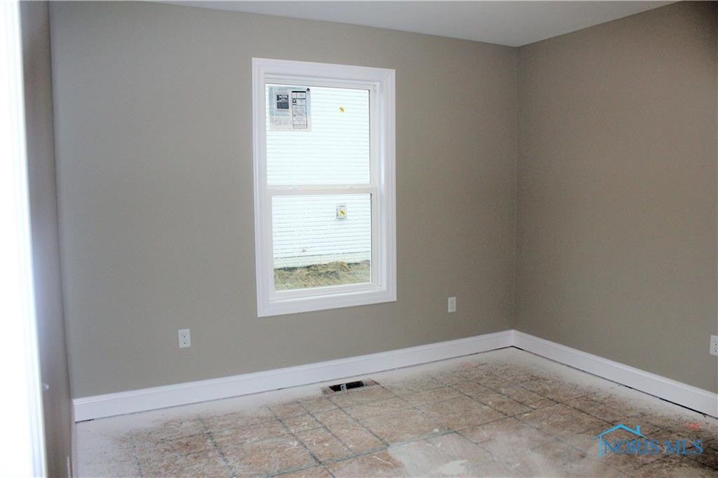 143 Fairchild Road Oregon, OH 43616 - Photo 14 of 15 Gallery Image 14