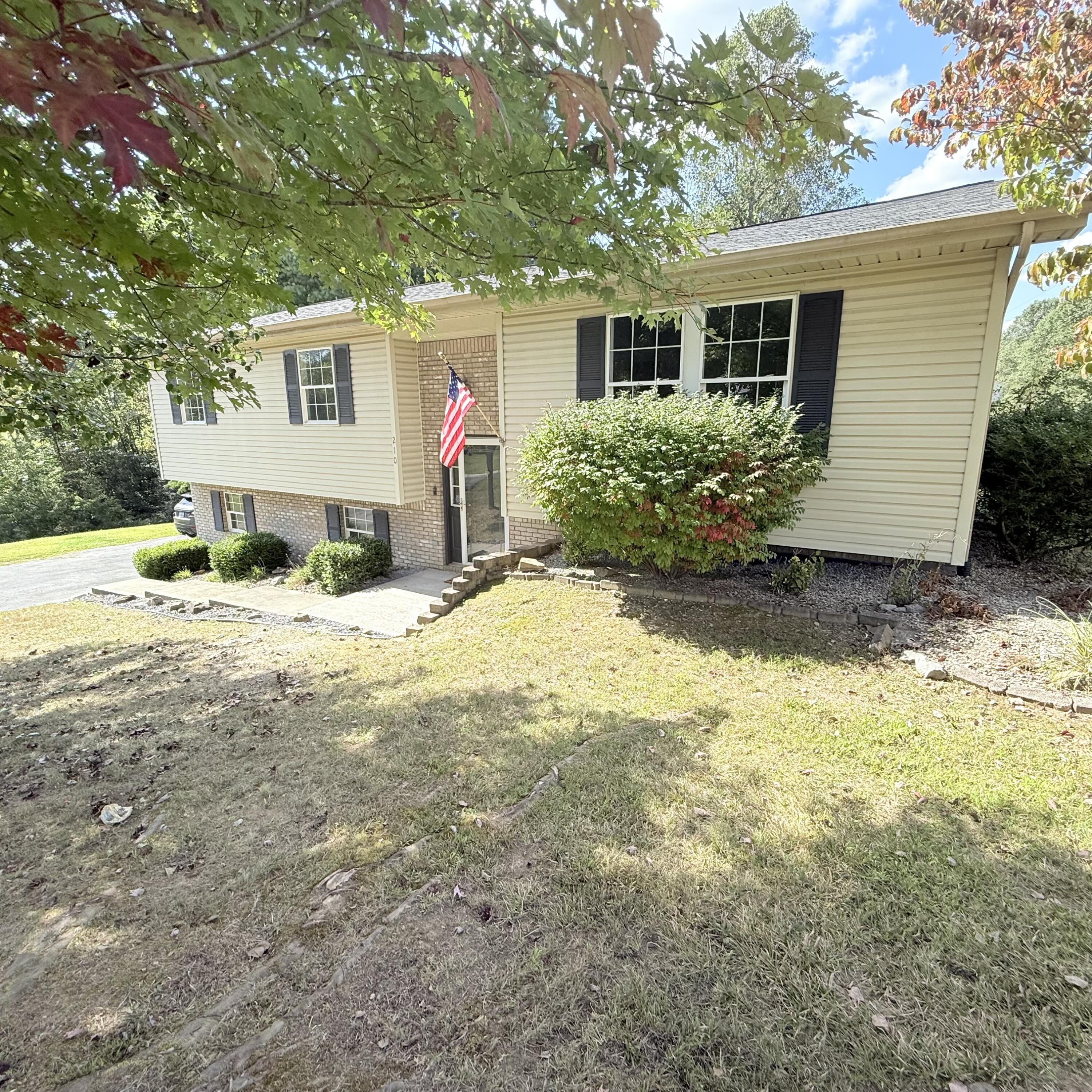 210 Blossom Rdg Drive Corbin, KY 40701 - Photo 1 of 29 IMG_3366