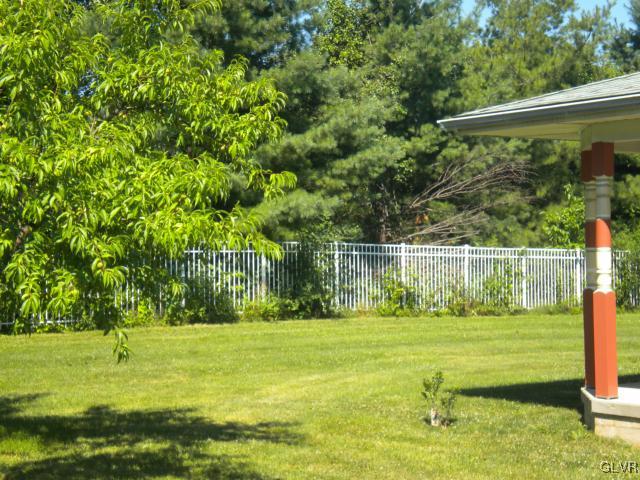 44 Krocks Road Allentown, PA 18104 - Photo 4 of 14 Gallery Image 4