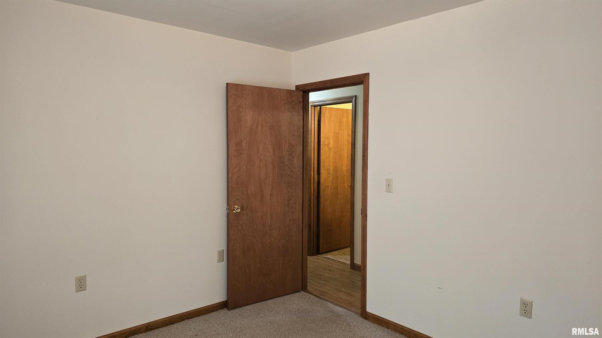 400 Old Broughton Road Eldorado, IL 62930 - Photo 24 of 28