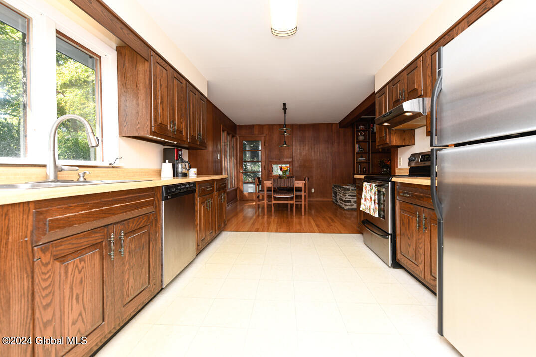 51 Westphal Drive Bethlehem, NY 12054 - Photo 17 of 44 _DSC7054