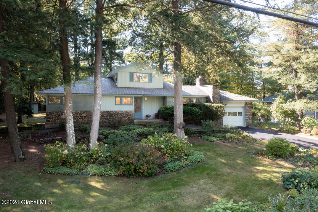 51 Westphal Drive Bethlehem, NY 12054 - Photo 2 of 44 DJI_0909