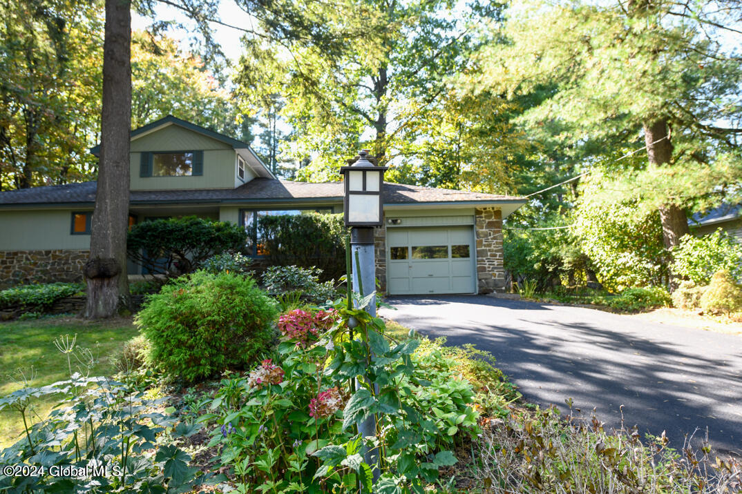 51 Westphal Drive Bethlehem, NY 12054 - Photo 5 of 44 _DSC7192