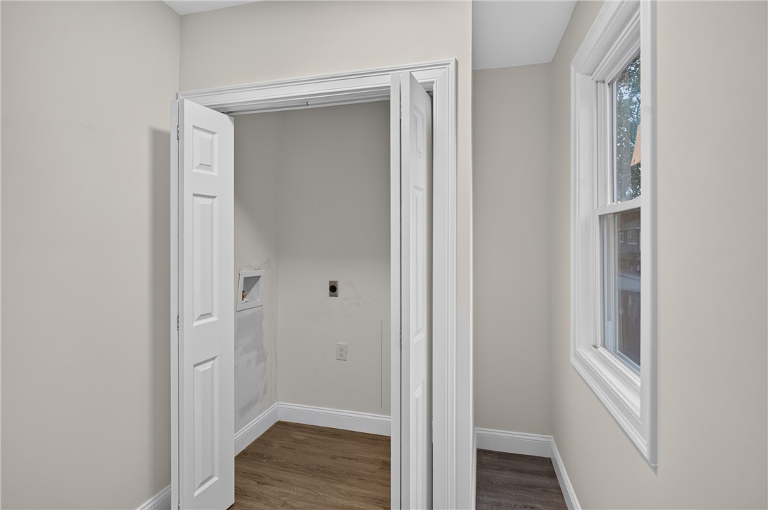 68 Uncas Street Warwick, RI 02889 - Photo 6 of 43