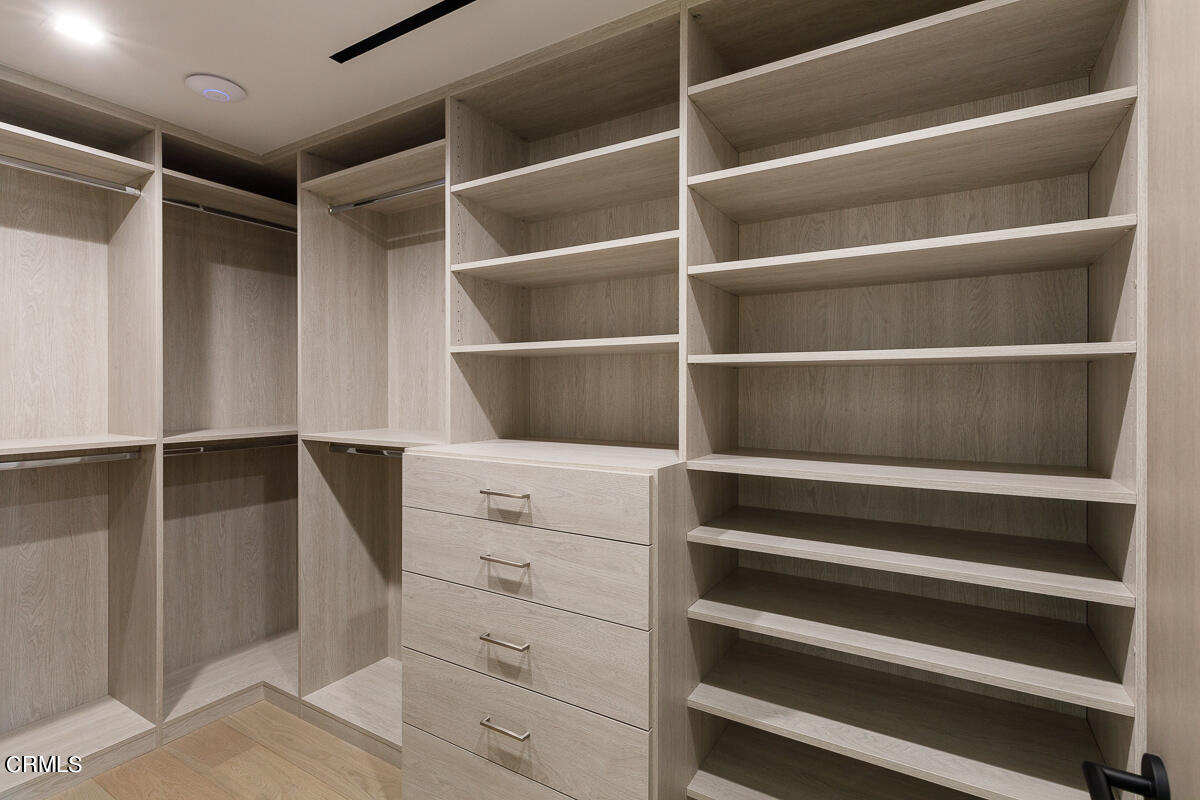 Undisclosed Address Pasadena, CA 91103 - Photo 33 of 74 a view of walk in closet