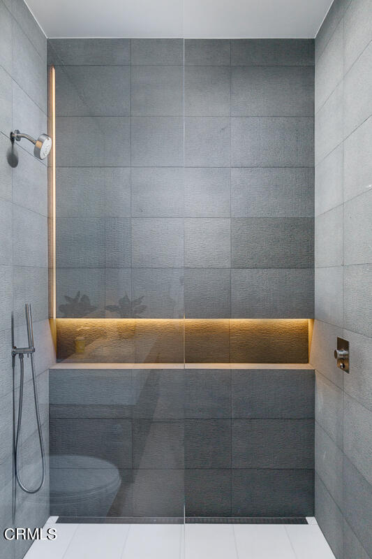 Undisclosed Address Pasadena, CA 91103 - Photo 43 of 74 a bathroom with a bathtub