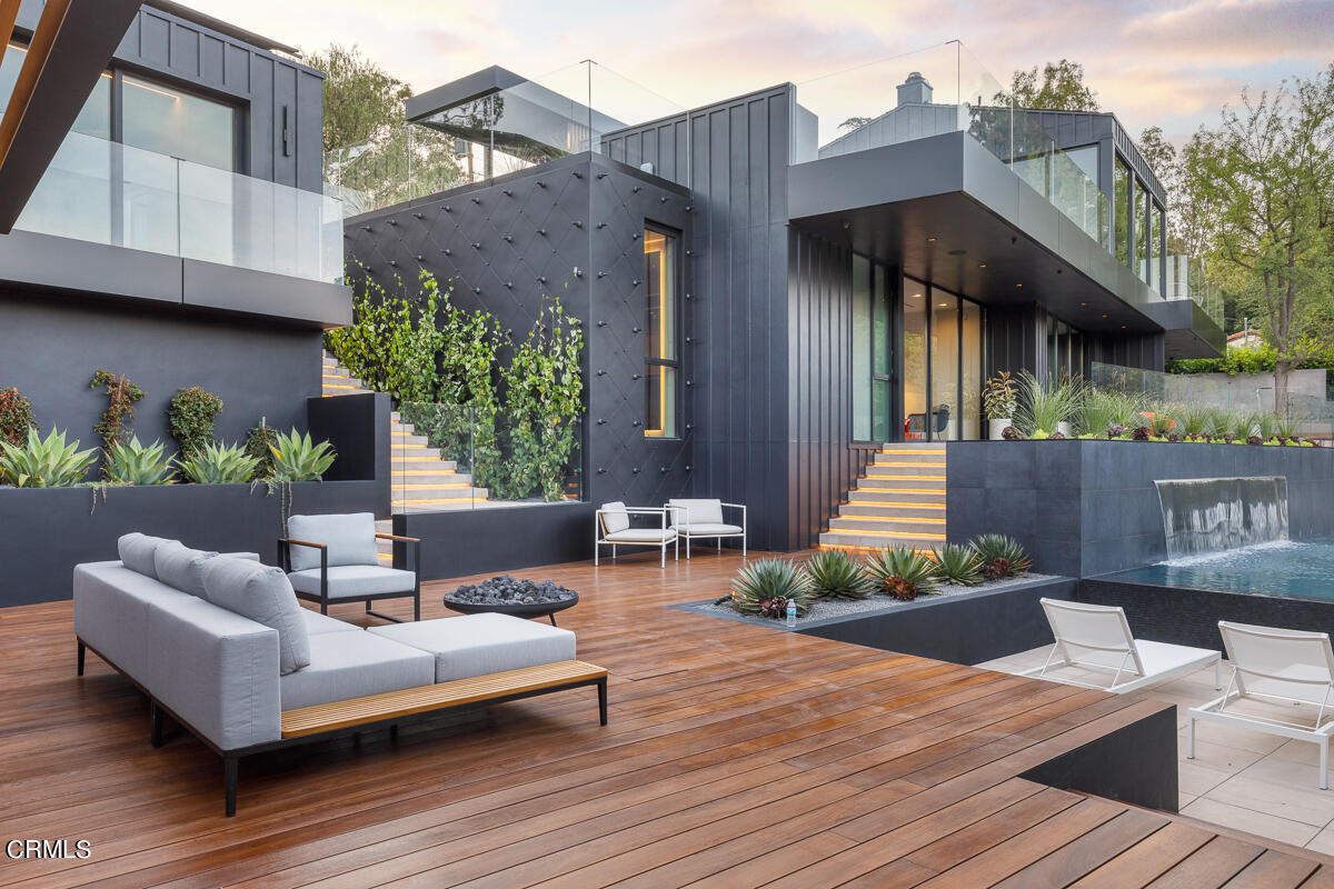 Undisclosed Address Pasadena, CA 91103 - Photo 60 of 74 a view of a house with patio