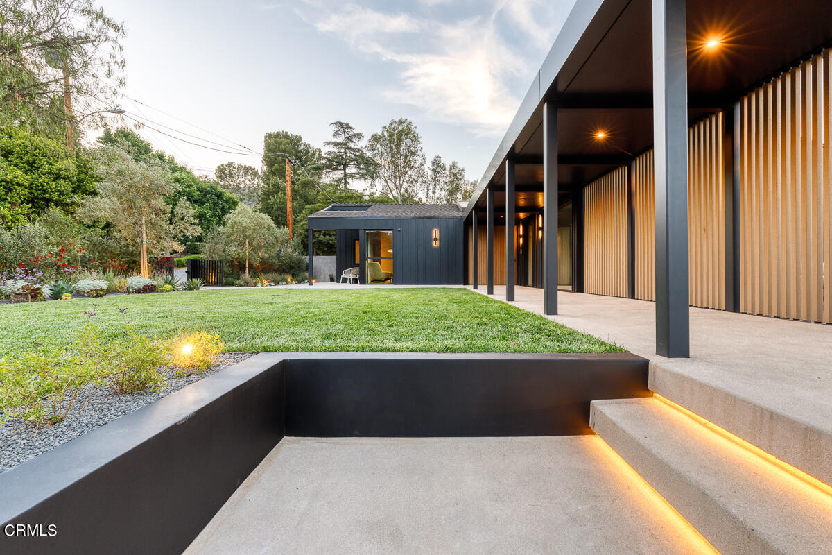 Undisclosed Address Pasadena, CA 91103 - Photo 6 of 74 a view of a house with backyard and sitting area