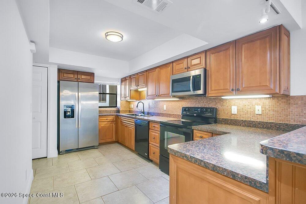 325 Tangle Run Boulevard, Unit 1113 Melbourne, FL 32940 - Photo 9 of 28 011_trevisuality_325_tangle_run_blvd-11_