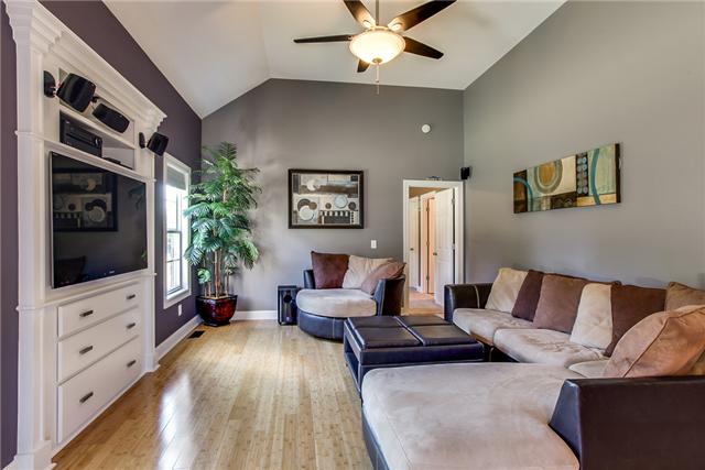 127 Conquest Road Murfreesboro, TN 37128 - Photo 2 of 13 Gallery Image 2