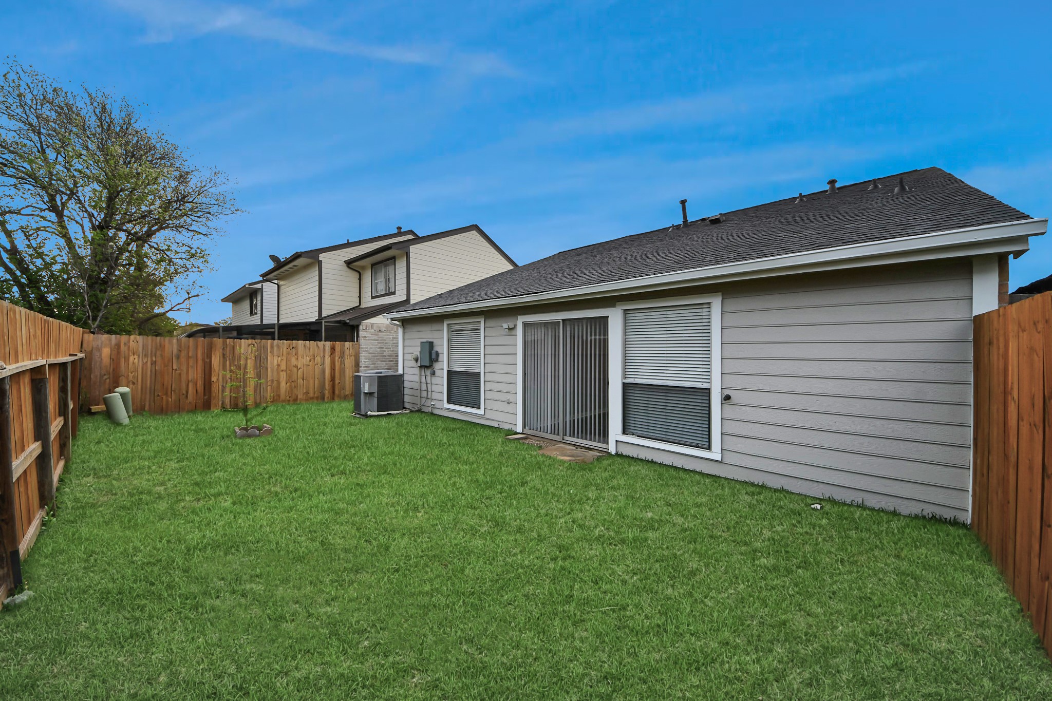 11830 Plumpoint Drive Houston, TX 77099 - Photo 7 of 40