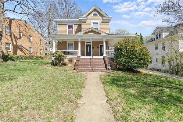 $344,950 | 1825 Cambridge Avenue Southwest, Roanoke, VA 24015