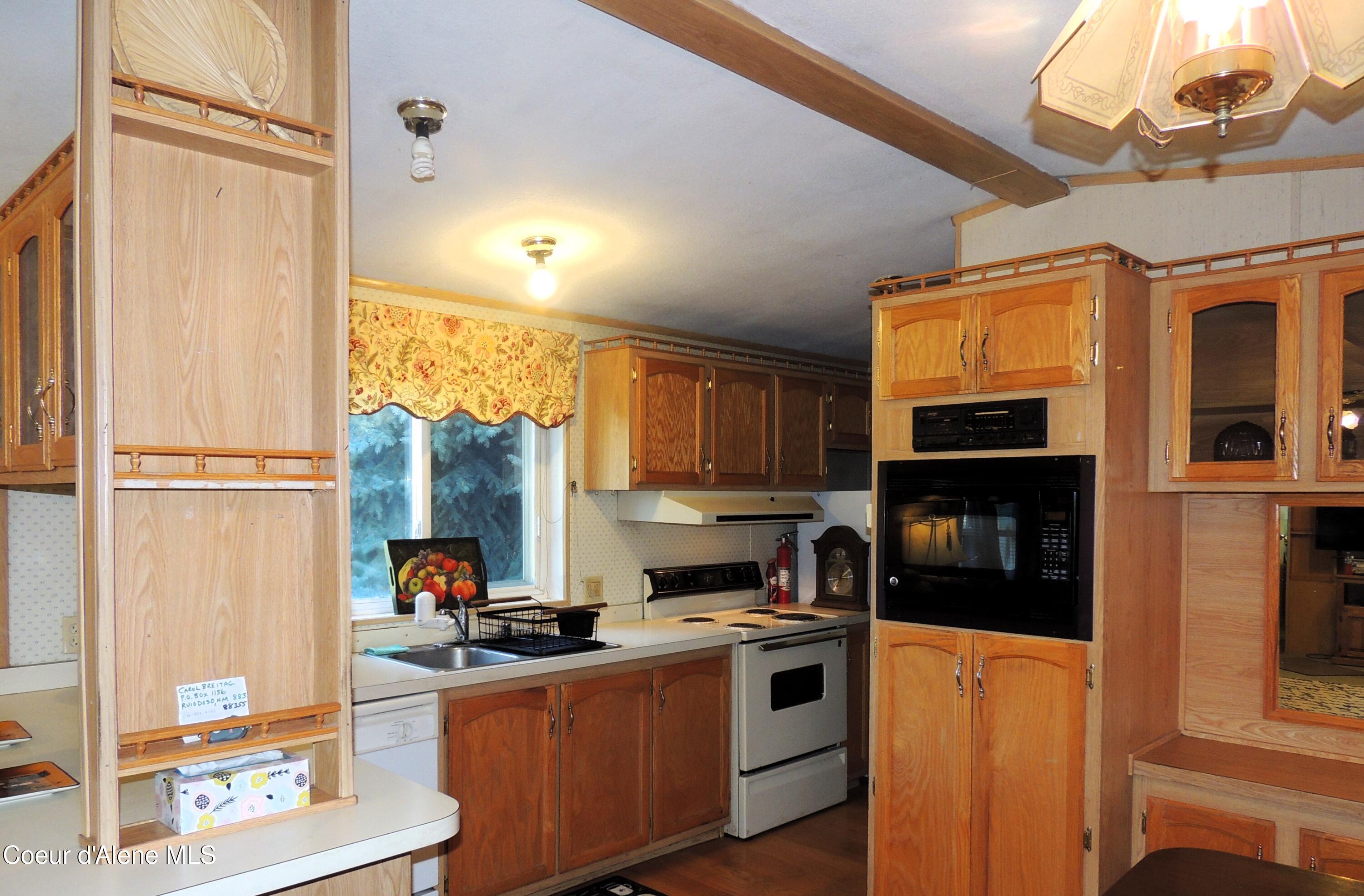 166 Garden Way St. Maries, ID 83861 - Photo 11 of 24 Kitchen