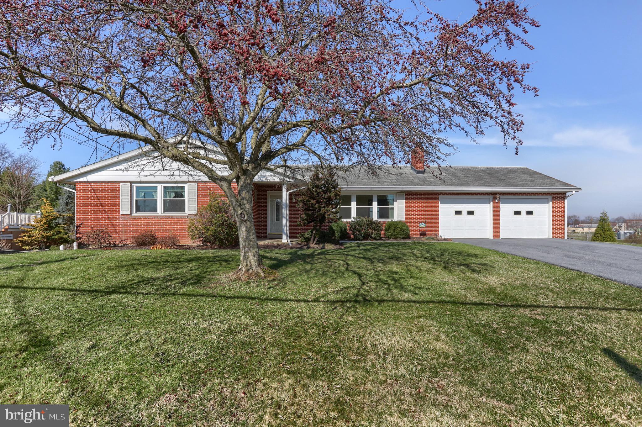 139 Lawn Road Palmyra, PA 17078 - Photo 1 of 38 Gallery Image 1