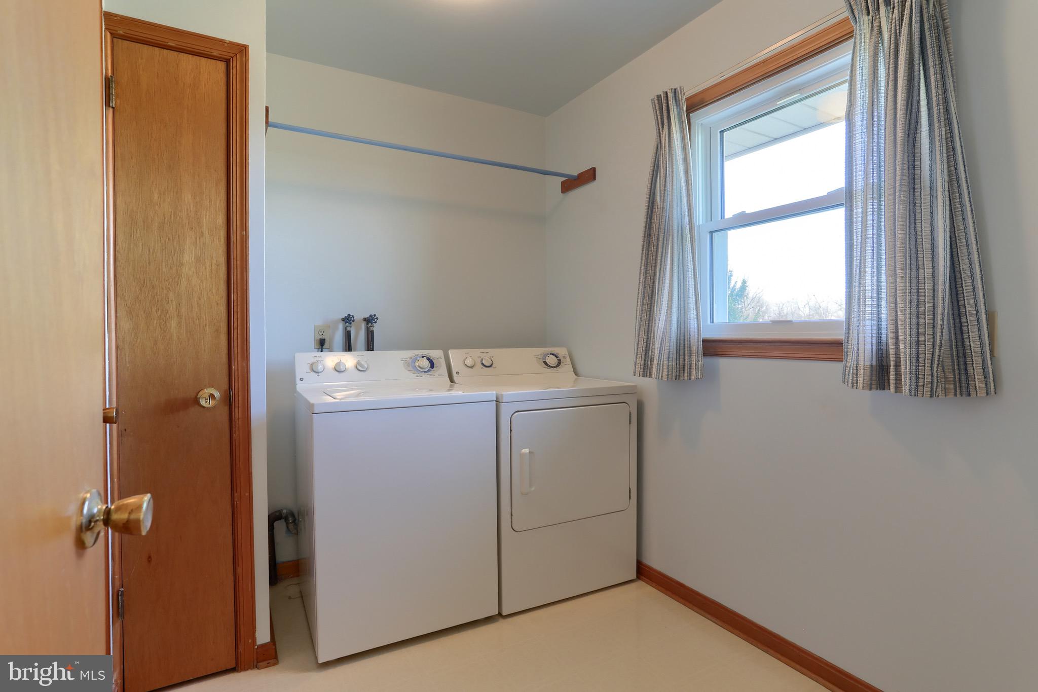 139 Lawn Road Palmyra, PA 17078 - Photo 15 of 38 Gallery Image 15