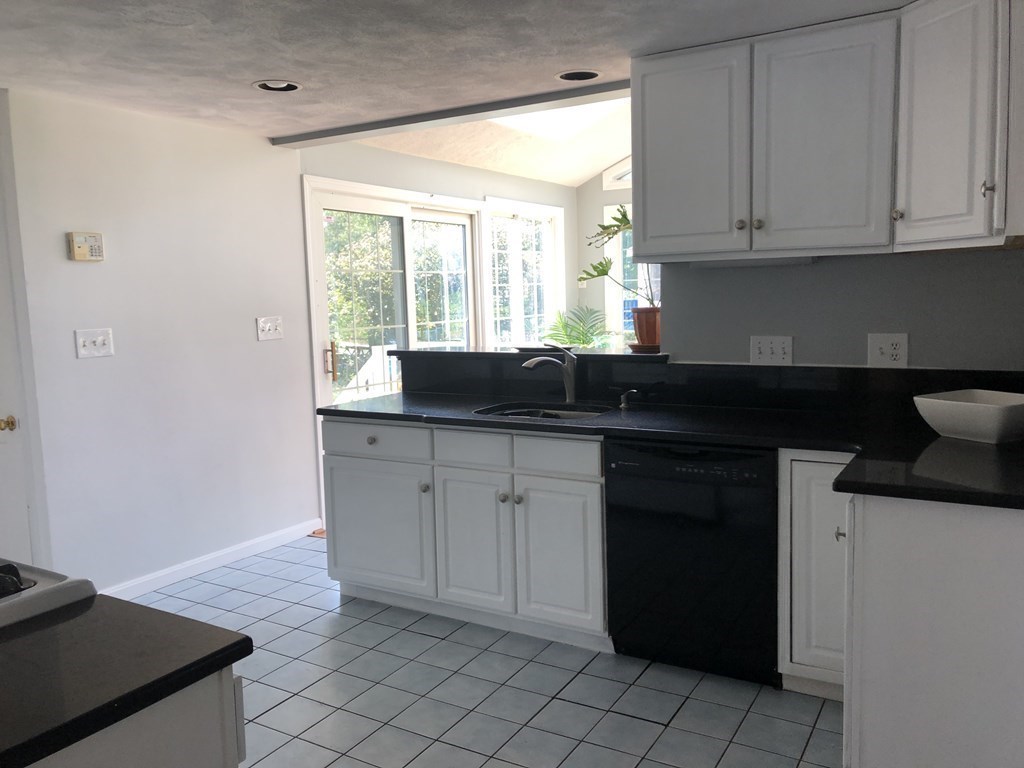 4 Brackett Road Framingham, MA 01702 - Photo 7 of 23 Gallery Image 7