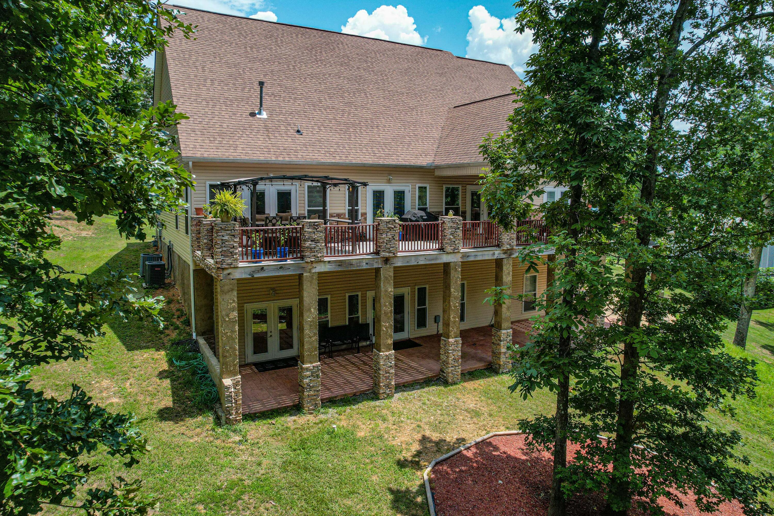 10909 North Harbor Road Soddy Daisy, TN 37379 - Photo 54 of 60 So inviting!!