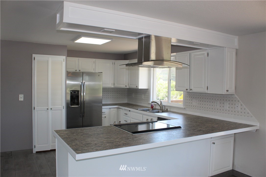 720 Ridge Drive West Omak, WA 98841 - Photo 5 of 37 Gallery Image 5