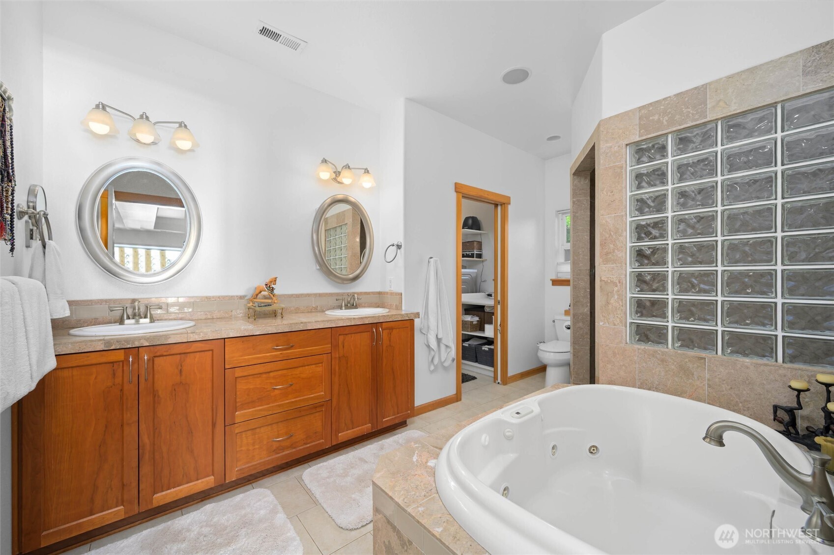 17878 Cobahud Road La Conner, WA 98257 - Photo 16 of 36