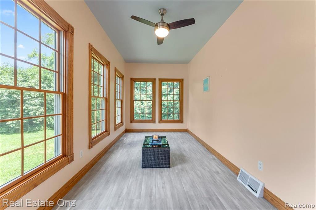 4261 Brest Road Newport, MI 48166 - Photo 16 of 57 Gallery Image 16