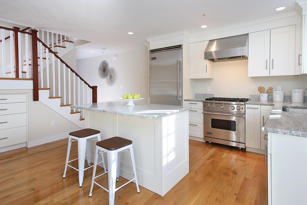 30 Dwight Street, Unit 1 Brookline, MA 02446 - Photo 5 of 7