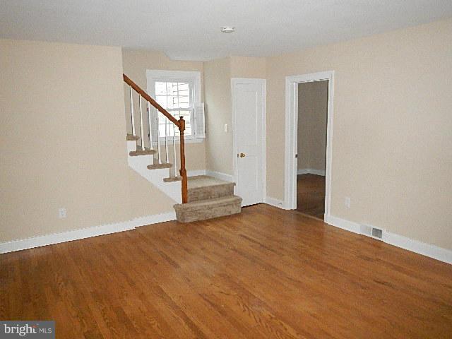 12400 Frederick Road West Friendship, MD 21794 - Photo 2 of 12 Living Room