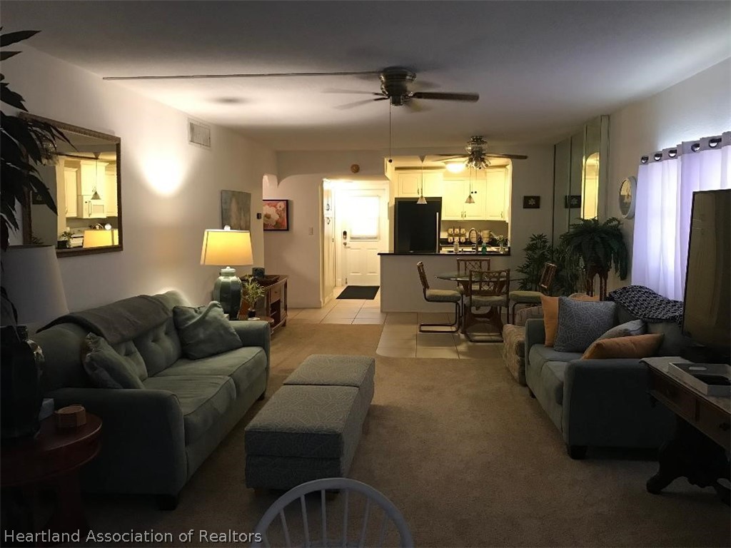 2131 Lakeview Drive, Unit 710 Sebring, FL 33870 - Photo 3 of 9