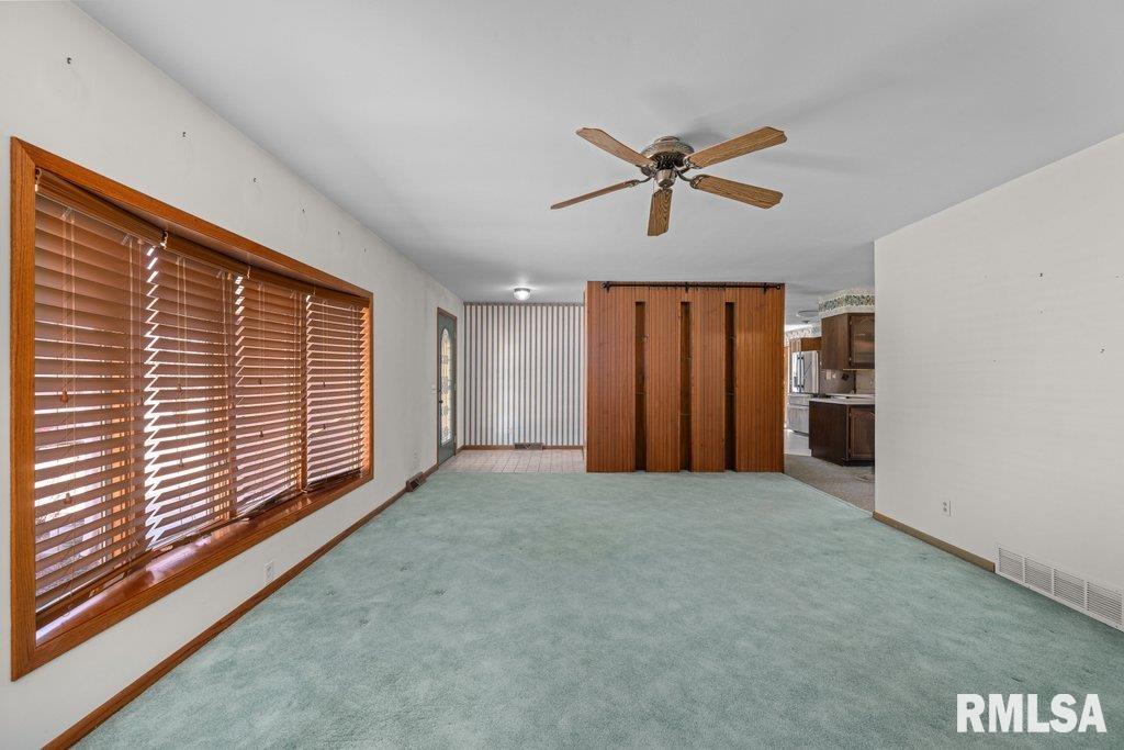 116 Route 84 Route Cordova, IL 61242 - Photo 6 of 34 Gallery Image 6