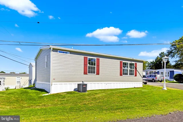 $109,900 | 313 Bordic Road, Reading, PA 19606