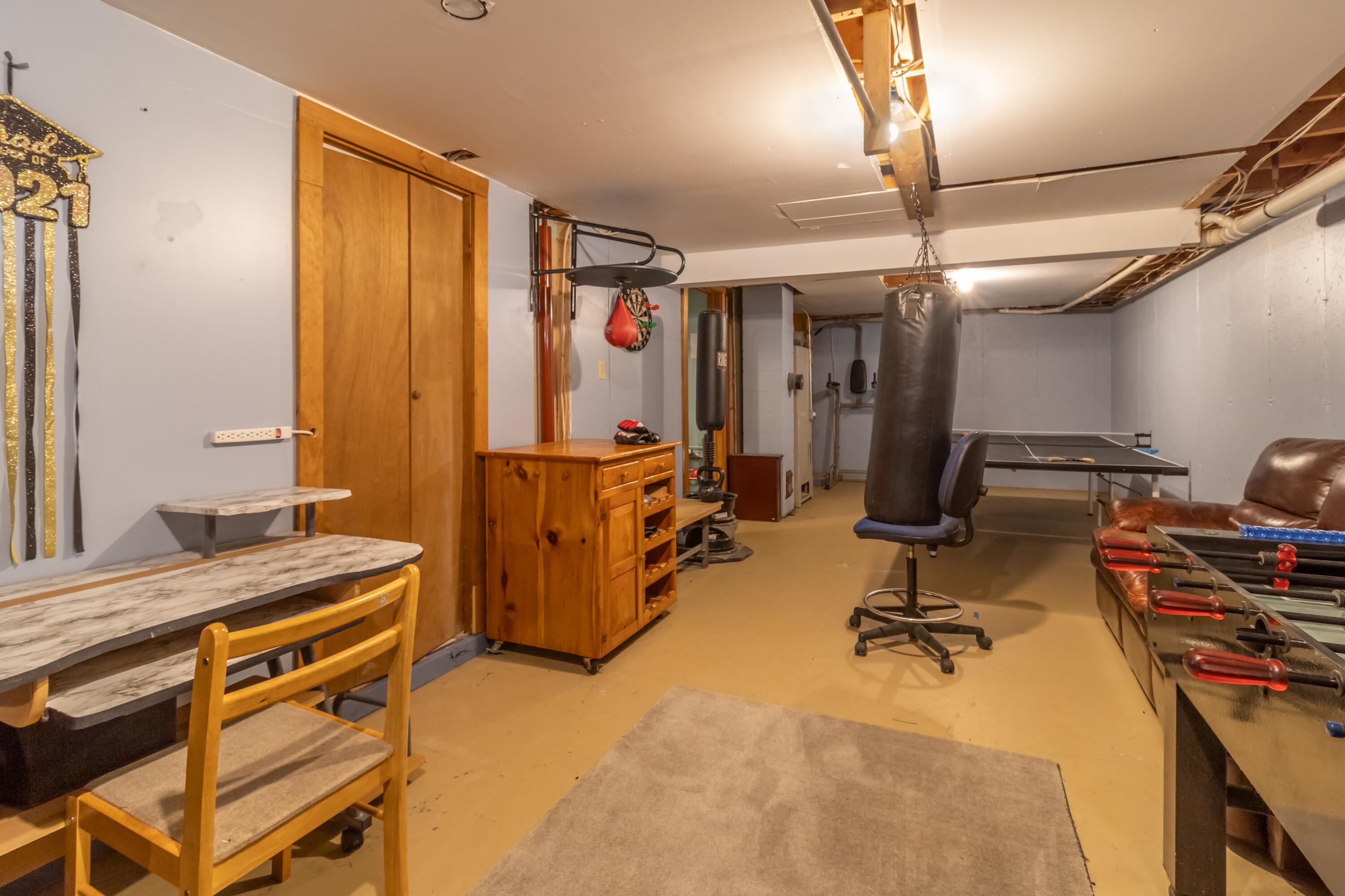 271 Bobcat Road Clifton, ME 04428 - Photo 39 of 84 271 Bobcat Road Interiors-21