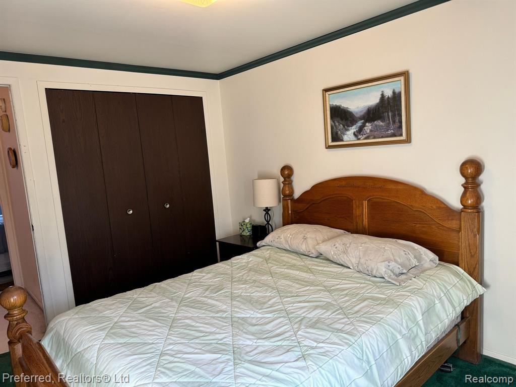 301 Meadowlake Road Canton, MI 48188 - Photo 19 of 27