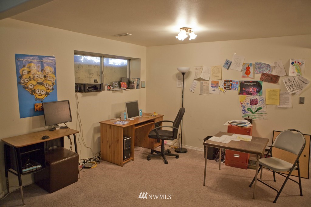 20560 Southeast 159th Street Renton, WA 98059 - Photo 14 of 17 Gallery Image 14