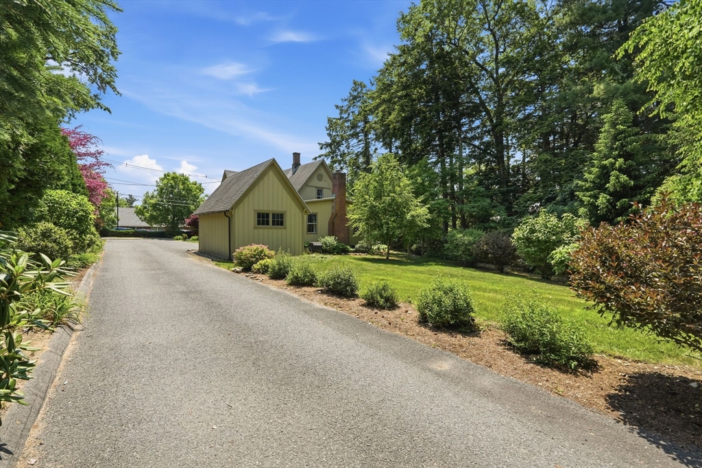 38 Round Hill Road Northampton, MA 01060 - Photo 40 of 42