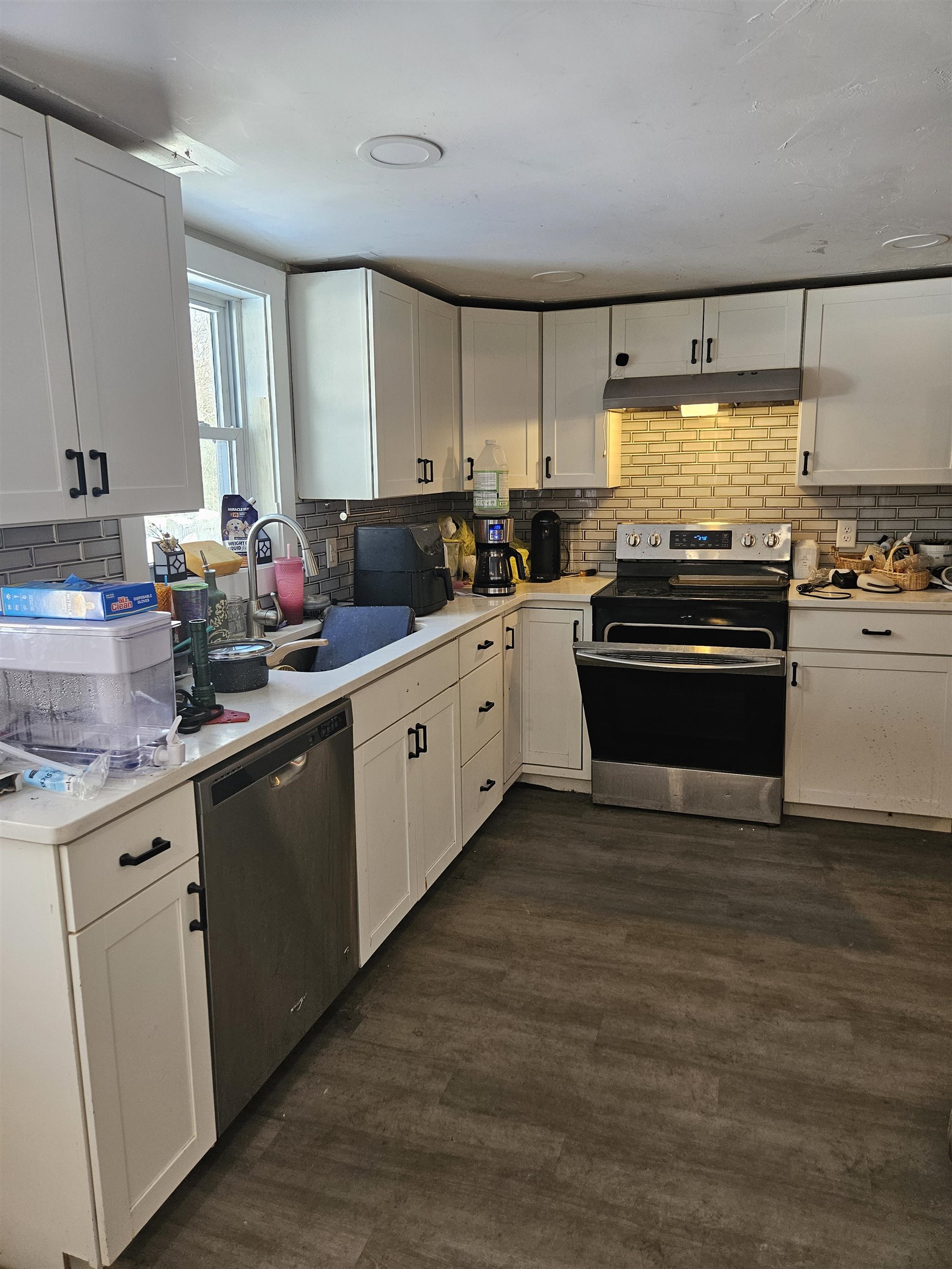 31 Pleasant Street Antrim, NH 03440 - Photo 2 of 3