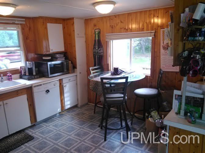 5487 J 5 Escanaba, MI 49829 - Photo 4 of 20
