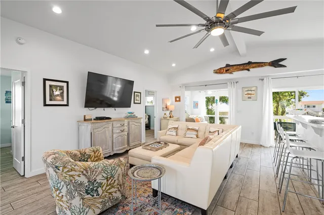 $629,000 | 42 Nassau Drive, Rockport, TX 78382