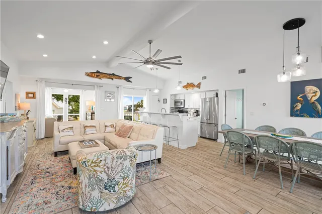 $629,000 | 42 Nassau Drive, Rockport, TX 78382